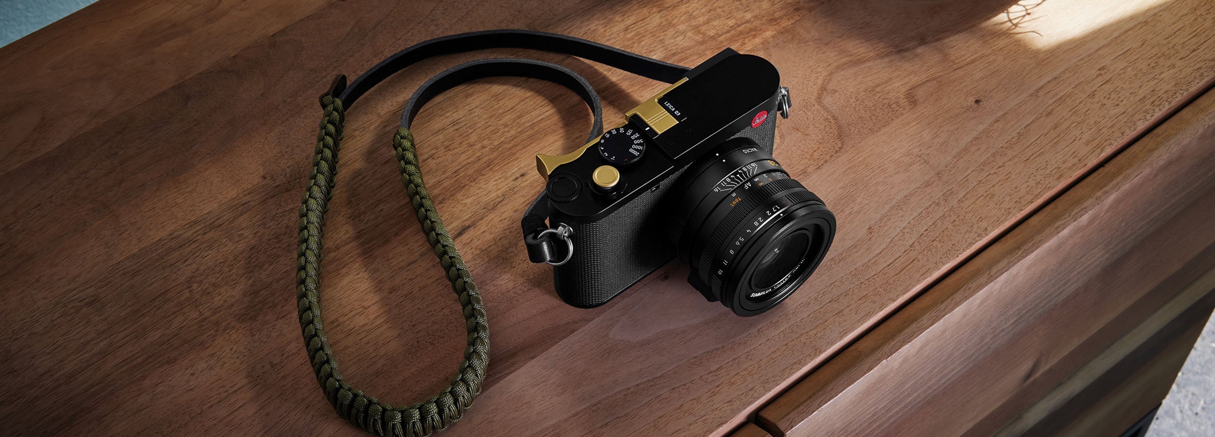 Tragegurte und Schlaufen