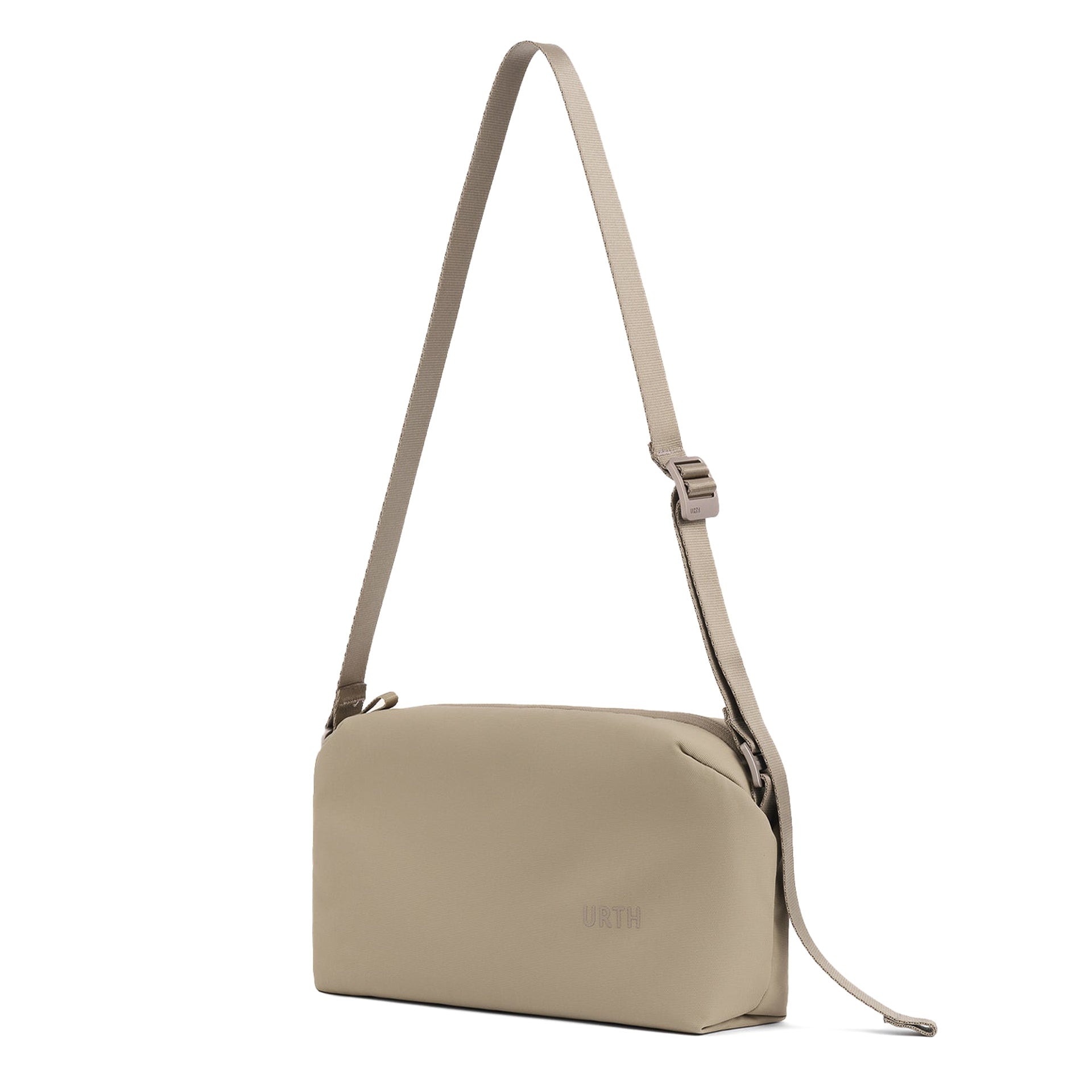 Urth Dolomite Sling Bag Black