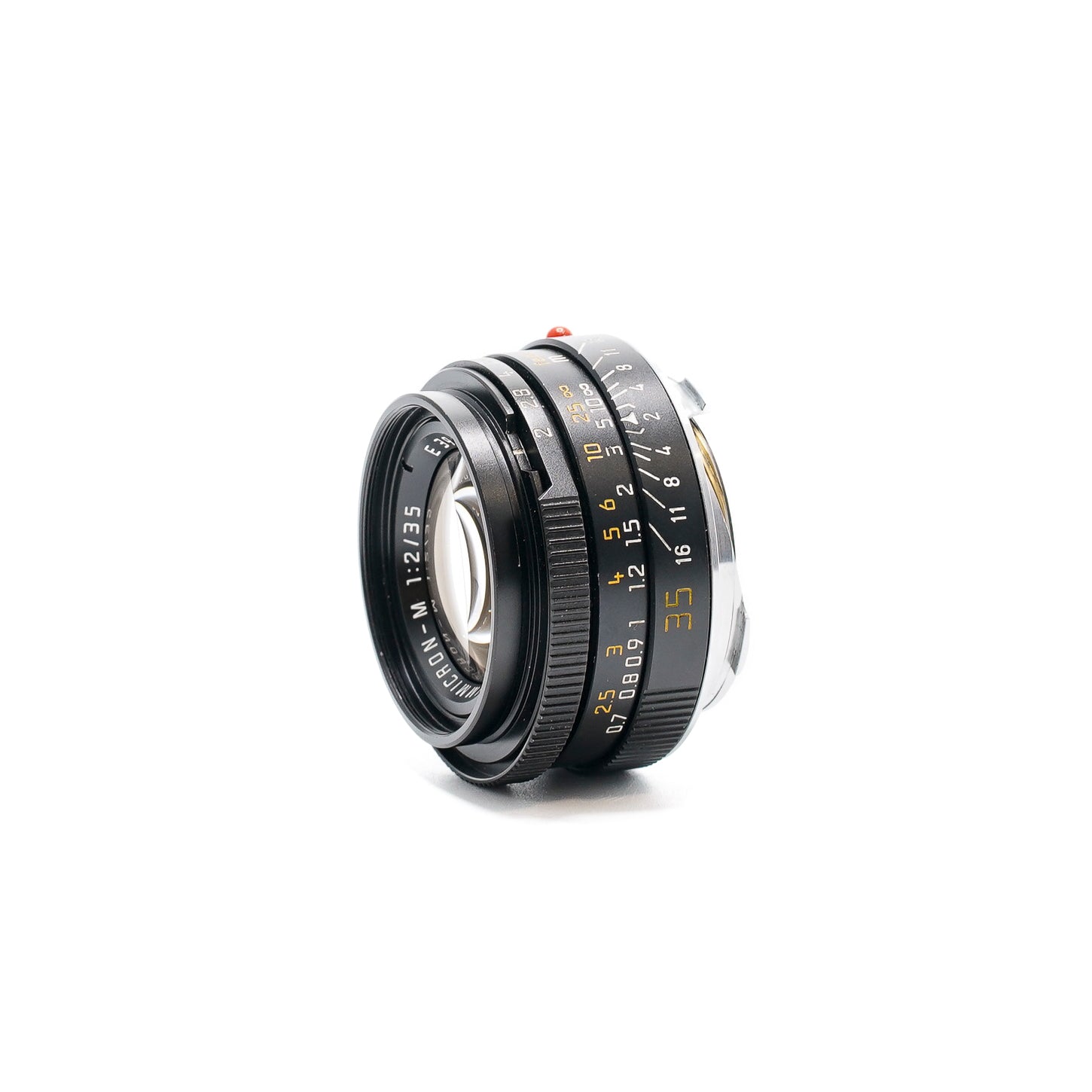 Leica Summicron-M 1:2/35 "King of Bokeh"