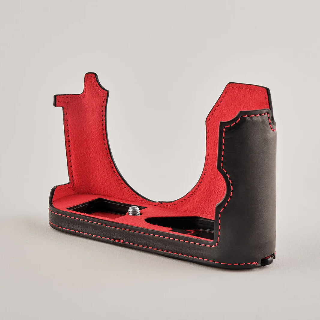 Oberwerth Tag Case Q3 Classic Line Leather Black/Red Stitching