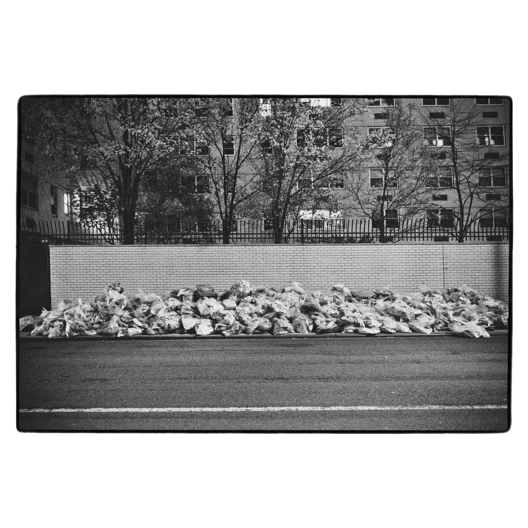 Clean Trash, New York City, 2015 - Robert Hak