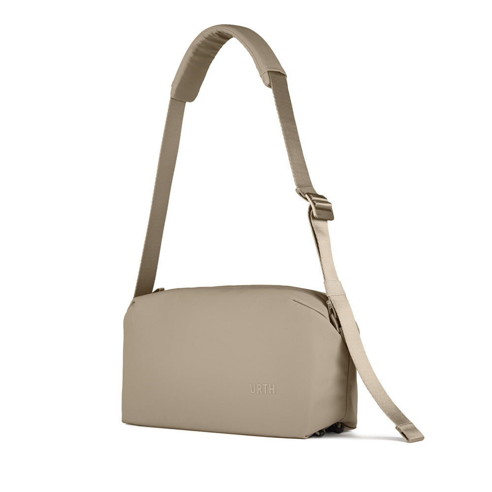 Urth Dolomite Sling Bag 8L
