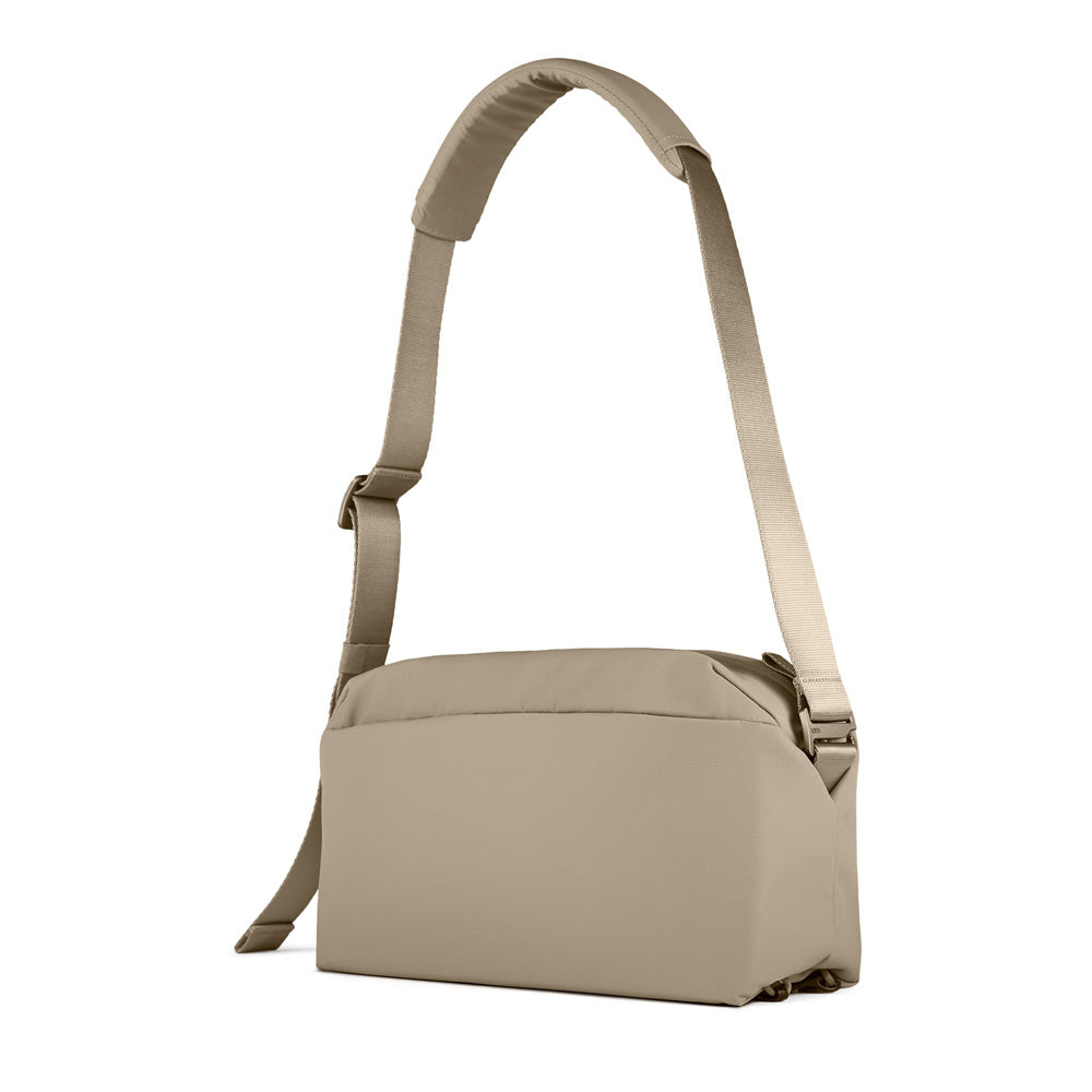 Urth Dolomite Sling Bag 8L