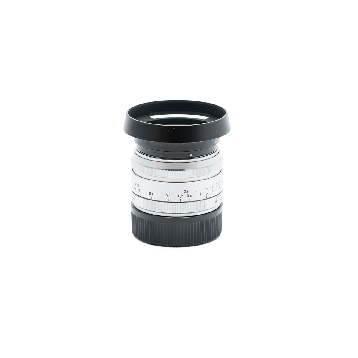 Voigtländer Nokton 35mm F1.5 Silber mit Gegenlichtblende LH-4N