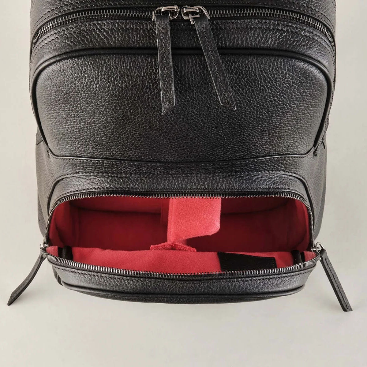 Oberwerth Fotorucksack Q-Backpack Leder Schwarz/Rotes Innenfutter